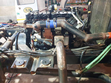 Duro Cummins 6BT engine