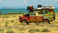 landy (L) + lake Turkana