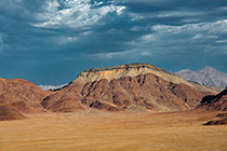 desert plain & mountain