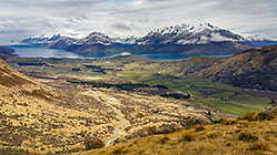 Thompson mountains & lake Wakatipu