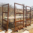 spray painting sliding gate