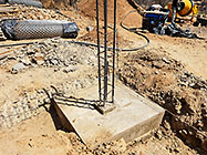 steel for gabion room columns to support studio