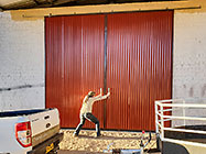 Lisa closing workshop sliding doors