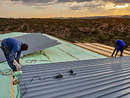 Sedney & Rodney fixing IBR roof sheets over house roof insulation