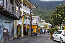 houses in town